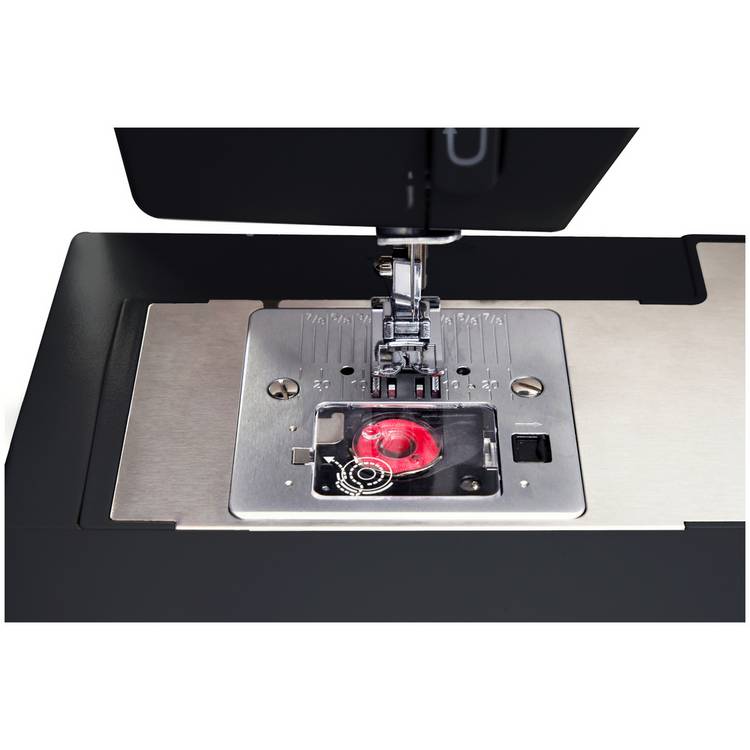 Singer heavy duty sewing machine with 32 stitches UK version