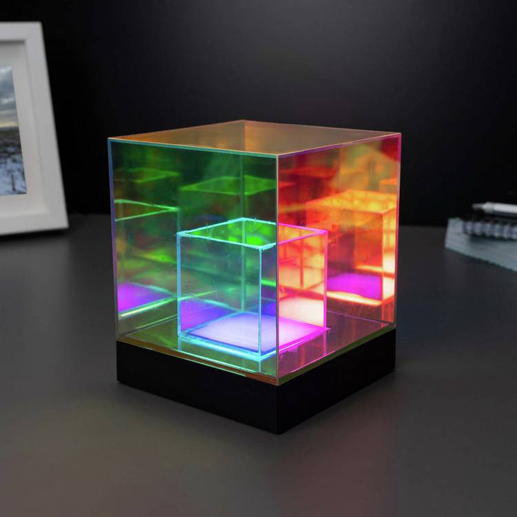 Menkind Holographic Cube Desk Lamp USB powered - British product