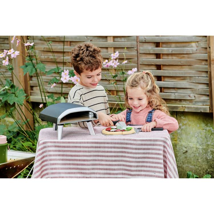 Ooni toy pizza oven with flame-effect light - British product