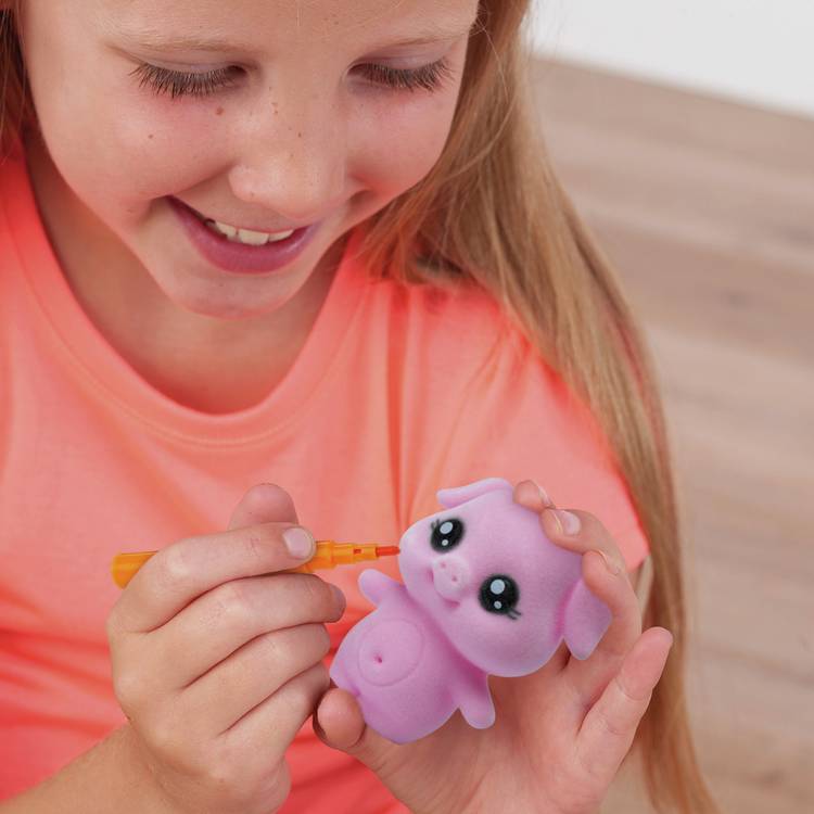 Fuzzikins Peachy Piggy Baby Cakes craft kit (British brand)