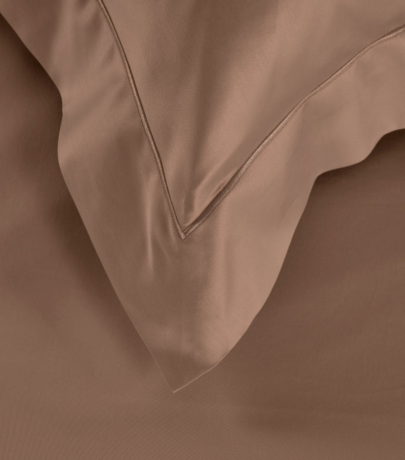 Celso de Lemos Egyptian cotton super king fitted sheet - British product