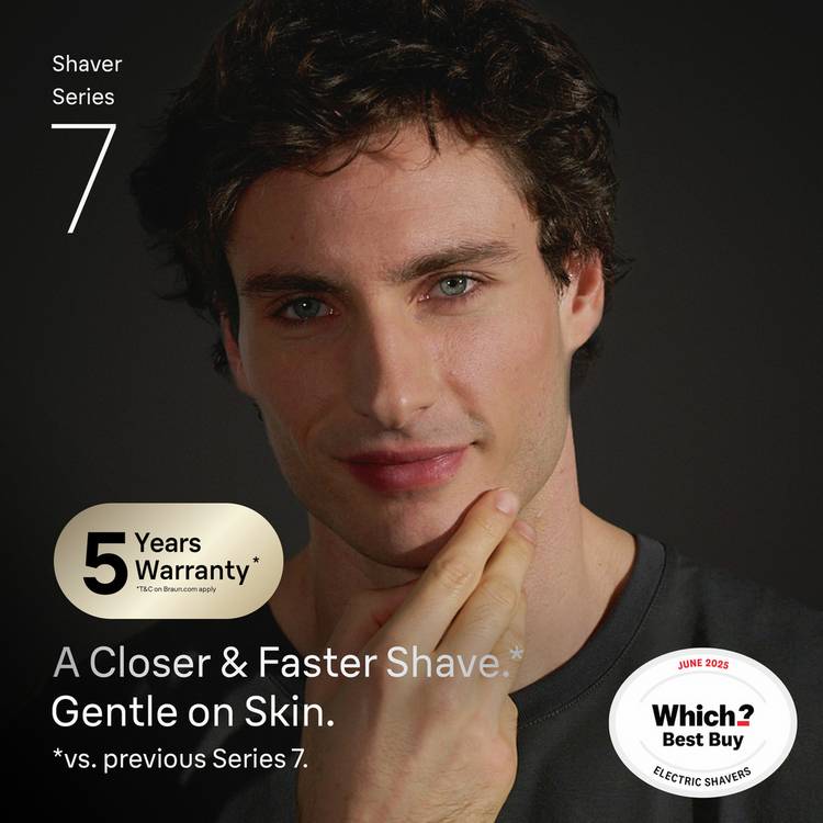 Braun Series 7 electric shaver 360 SkinFlex Head (British brand)