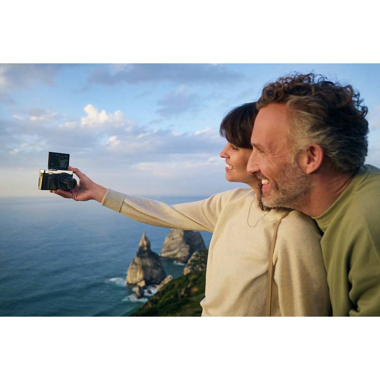 Panasonic Lumix DC-TZ99 compact camera 30x zoom, UK version