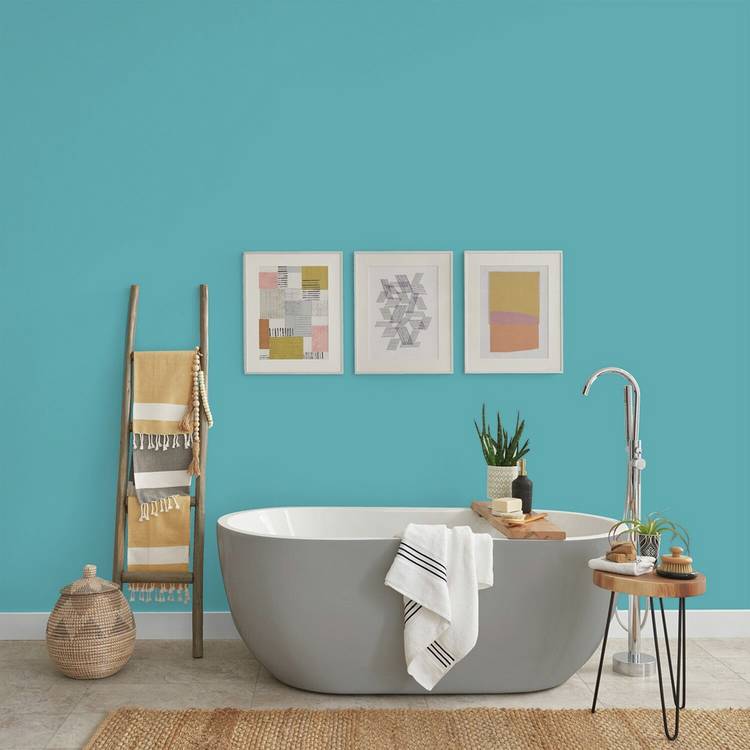 Johnstone's bathroom paint Island Breeze 2.5L, UK version