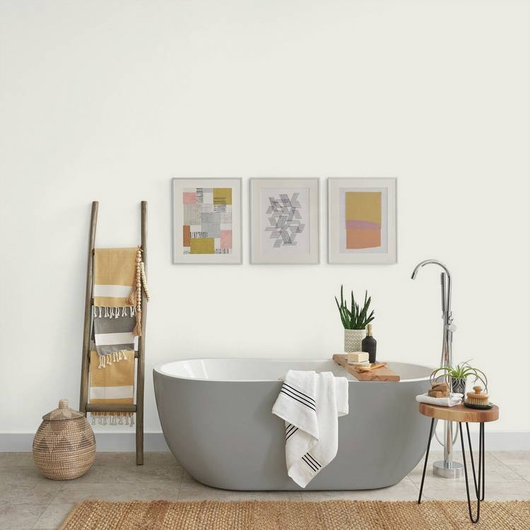 Johnstone's bathroom mid sheen paint Silver Feather 2.5L - British product
