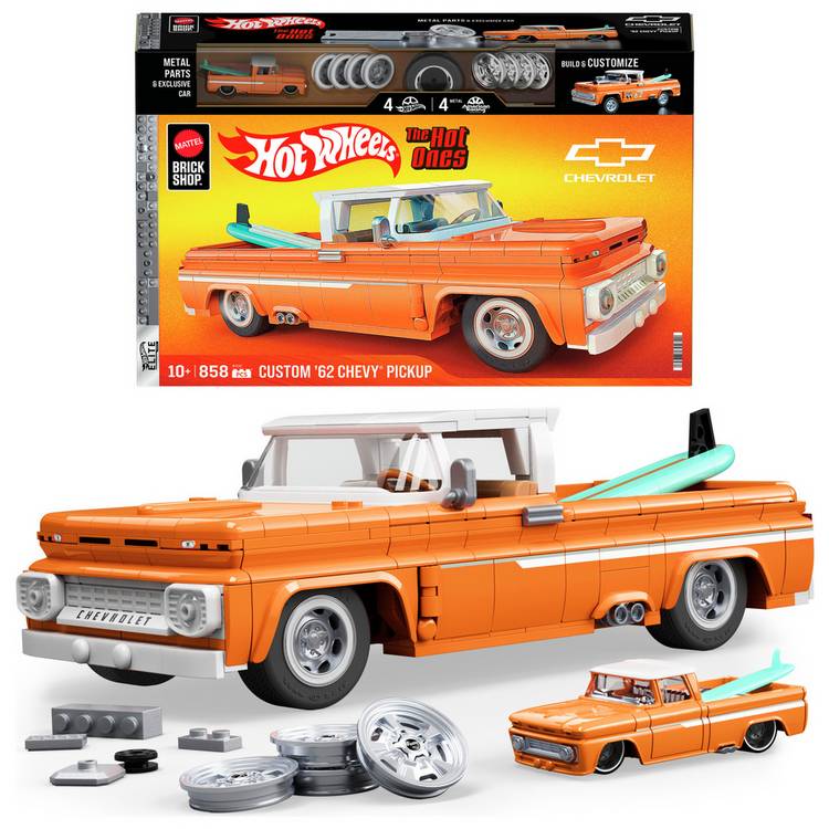 Hot Wheels Custom '62 Chevy Pickup building kit 858 pieces, UK version