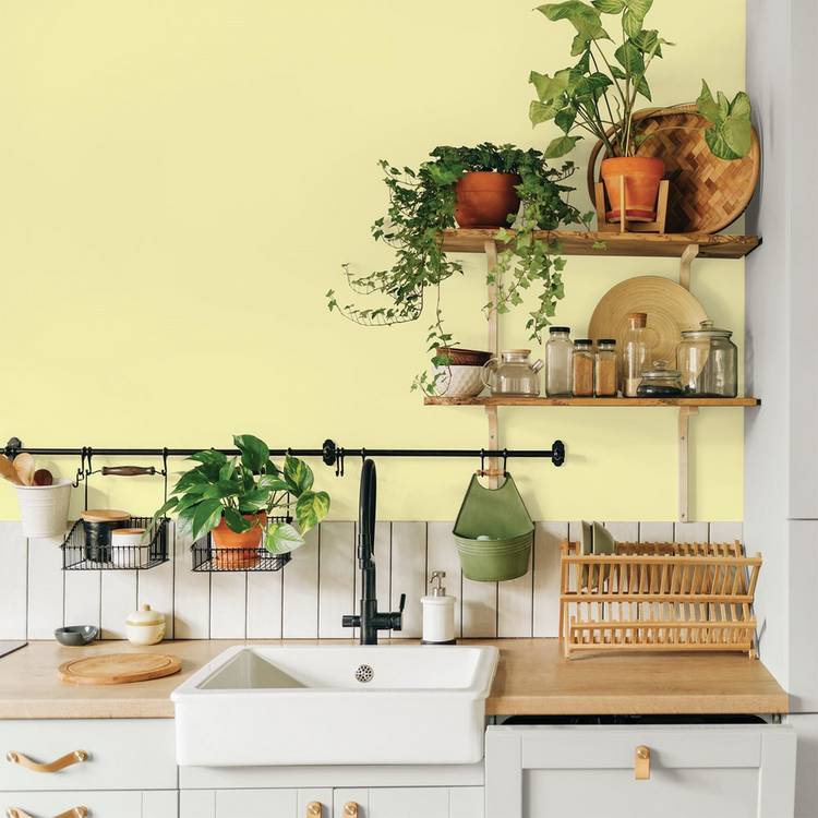 Johnstone's Kitchen Matt Paint in Lemon Daze 2.5L (British brand)