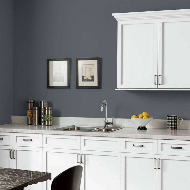 Johnstone's Kitchen Matt Paint Urban Sky 2.5L, UK version