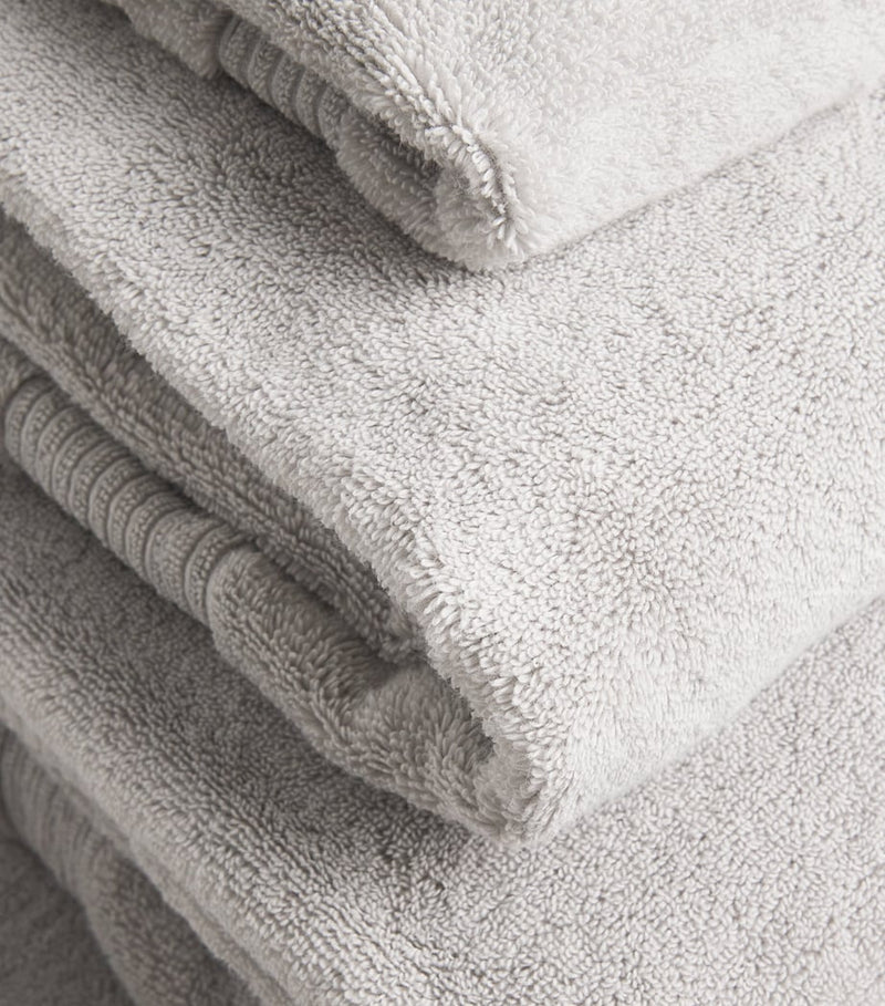 Harrods of London organic cotton bath towel 70cm x 140cm, UK version