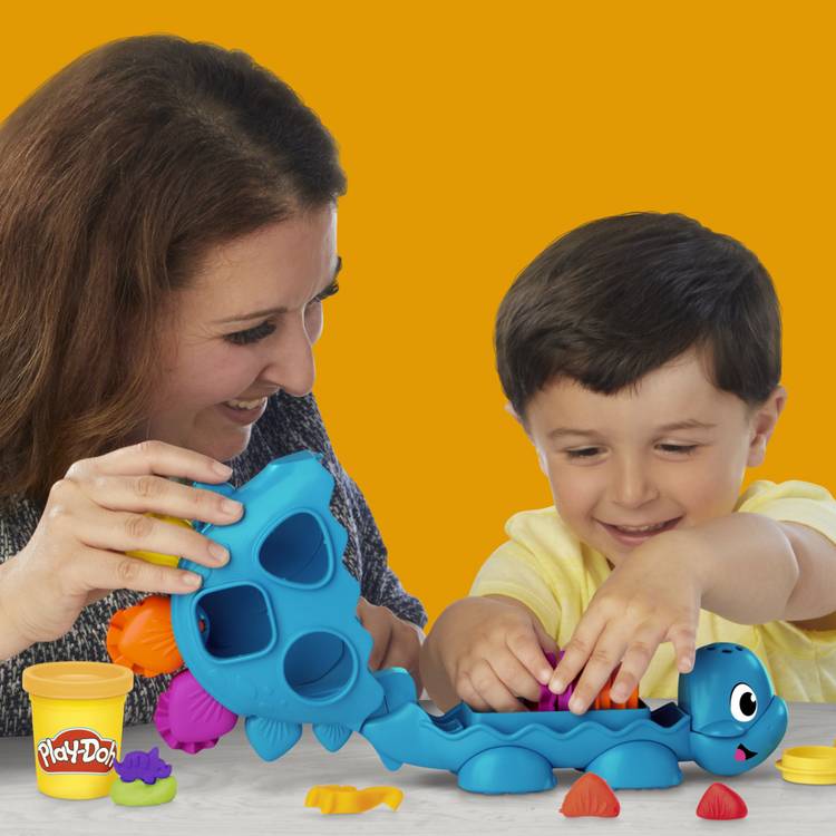 Play-Doh Shapes & Colours Dino playset 6 tubs 5 accessories (British brand)