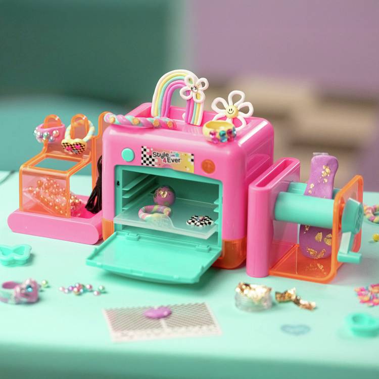 Style 4 Ever Magic Clay Jewellery Maker, UK version