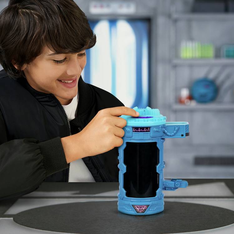 MrBeast Lab Lightning Panther action figure 14cm - British product
