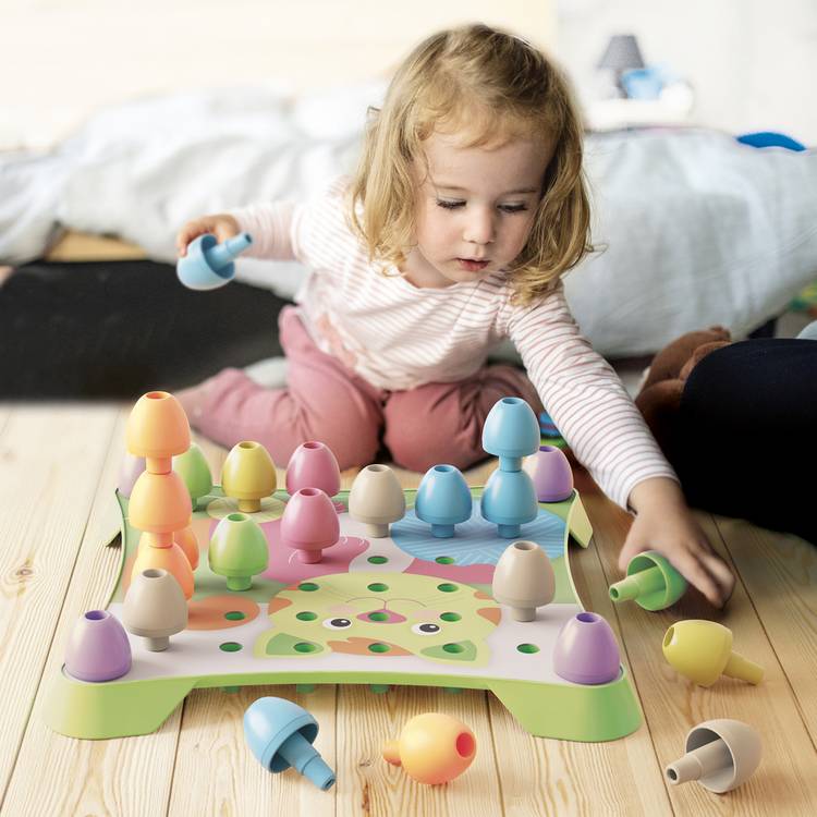 Quercetti PlayEco Jumbo Peggy pegboard set 41 pieces, imported from the UK