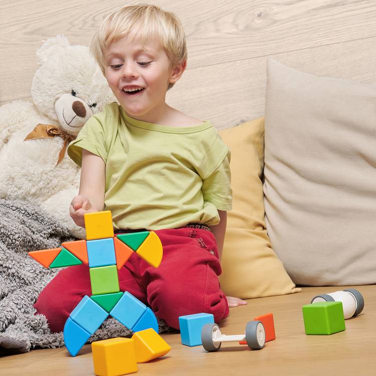 Geomag Magicube Shapes Little World 25-piece block set, UK version