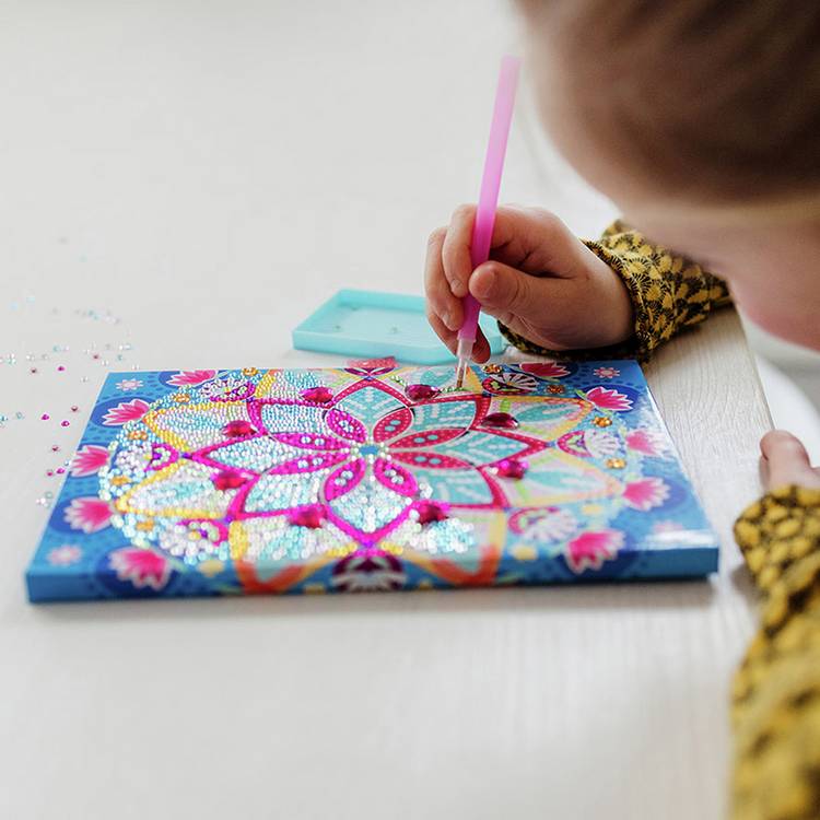 Totum diamond painting notebook craft kit, over 1500 rhinestones (British brand)