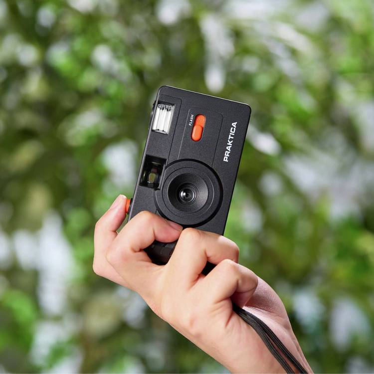 Praktica reusable film camera black 35mm, UK version