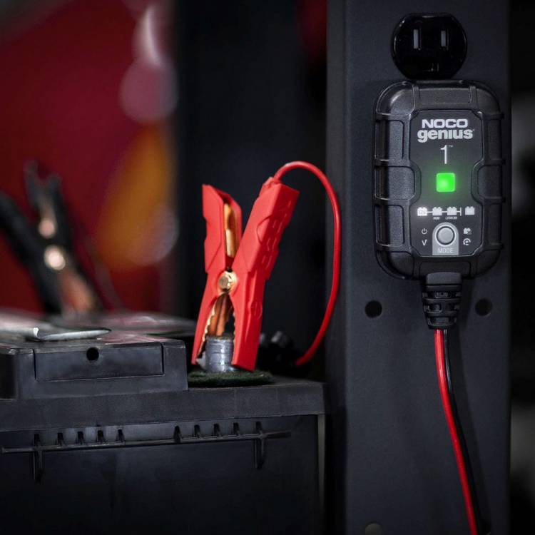 NOCO Genius 1UK 1A battery charger (British brand)