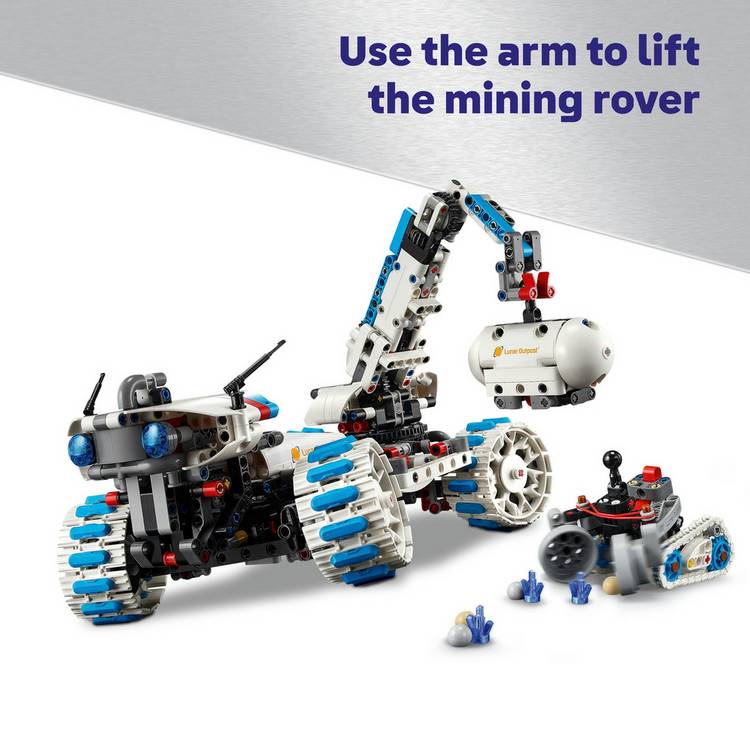 LEGO Technic Lunar Outpost Moon Rover building set 1082 pieces - British product