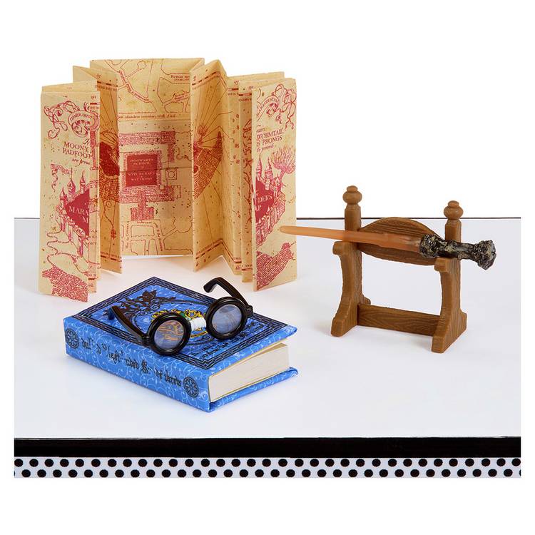 MGA Miniverse Harry Potter craft kit capsule, imported from the UK
