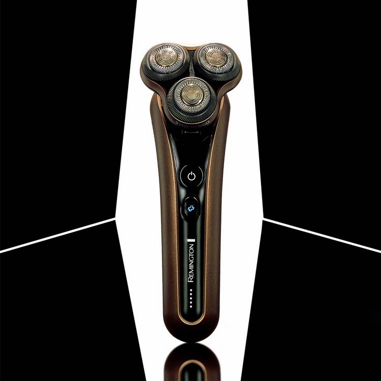 Remington X9 Limitless rotary shaver, UK version