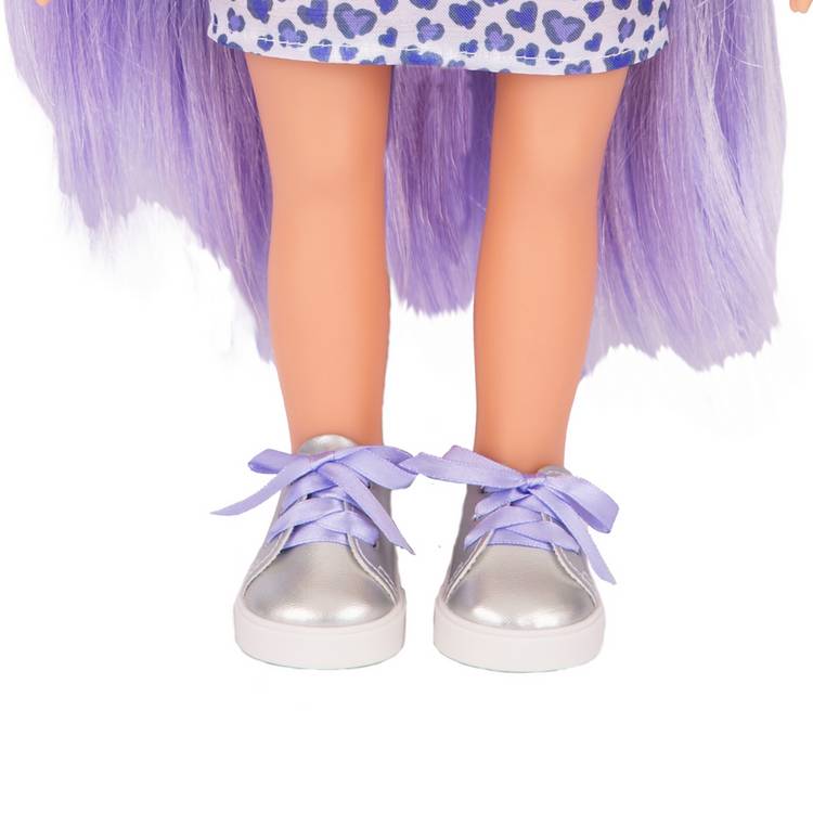 DesignAfriend Rubie hair stylist doll 18 inch - British product