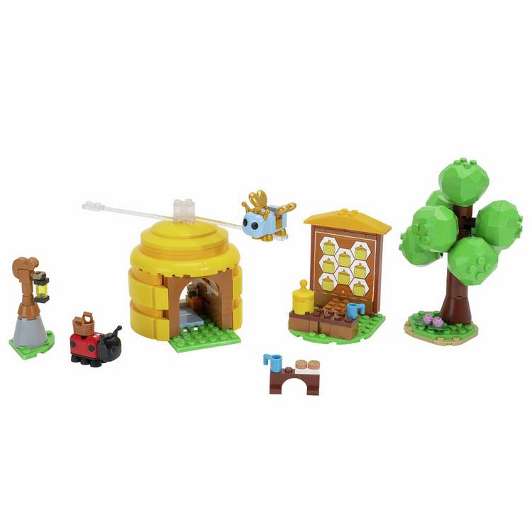 BLDR Adopt Me Coffee Shop building set with beehive and pets (British brand)