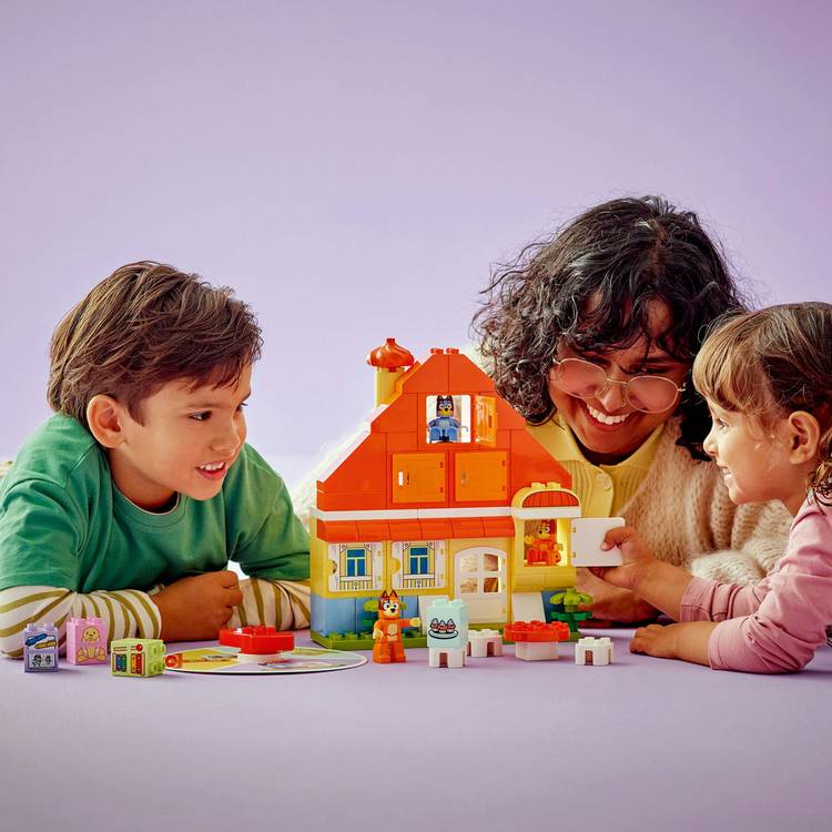 LEGO DUPLO Bluey's Family House building set - British product