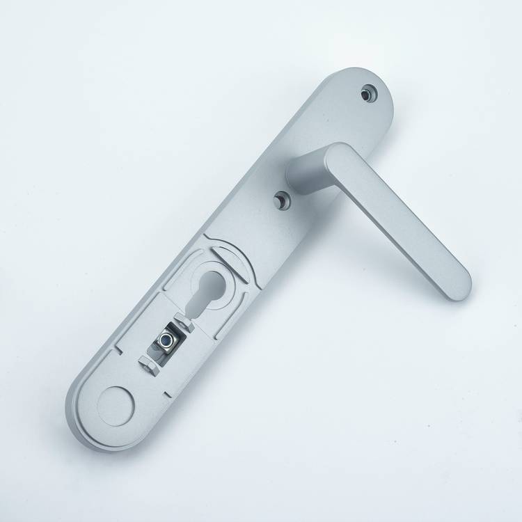 Yale Linus L2 backplate handle Smooth Satin - British product
