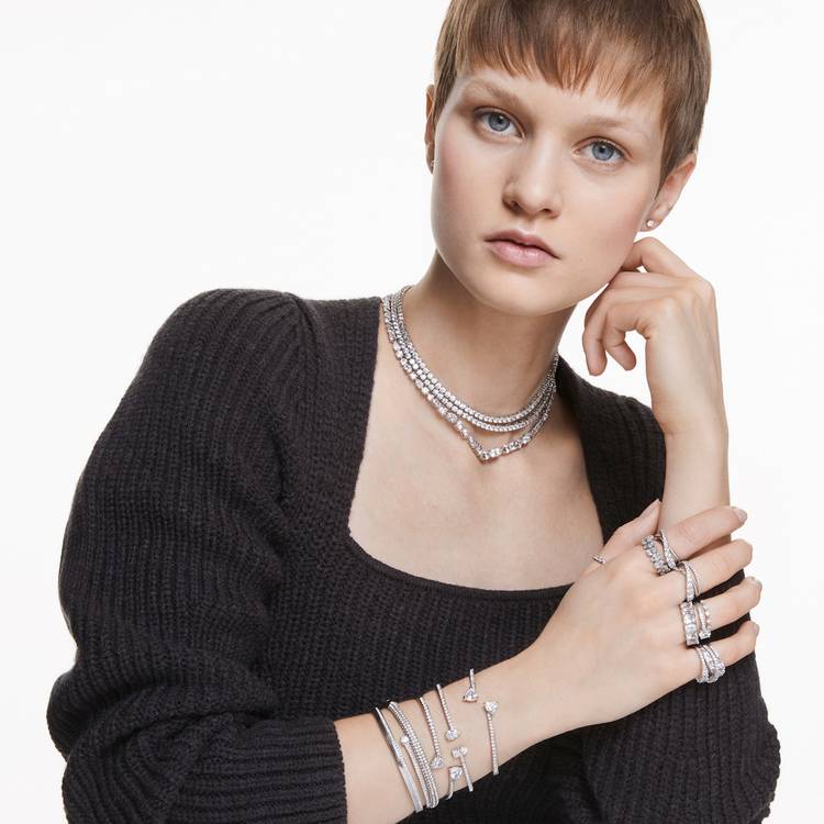 Swarovski Mesmera hinged bangle 5.6 cm - British product