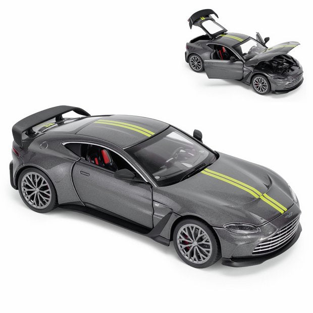 CMJ die-cast Aston Martin V12 model car 1:24 scale (British brand)