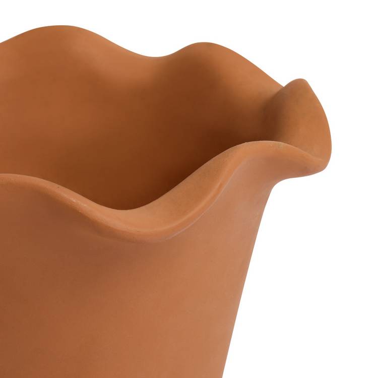Habitat scalloped clay planter small 21cm (British brand)