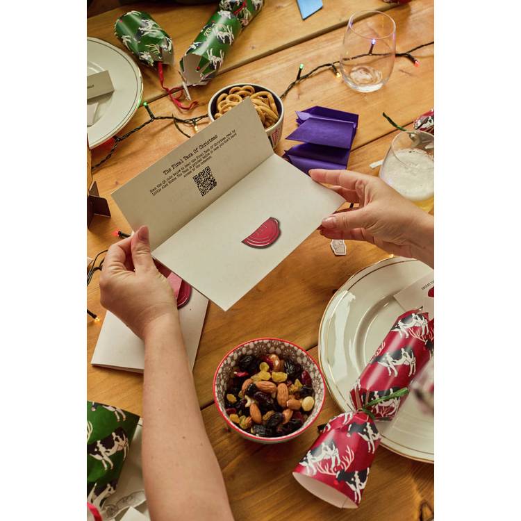 Puzzle Post Taskmaster Christmas crackers set of 6 (British brand)