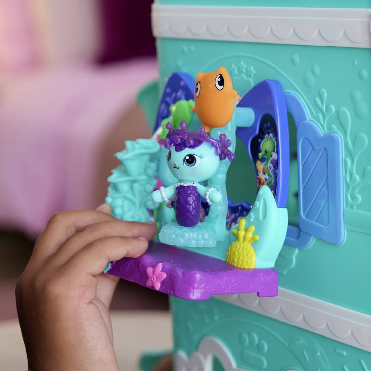 Gabby's Dollhouse Movie Aquarium Balcony playset with Mercat (British brand)