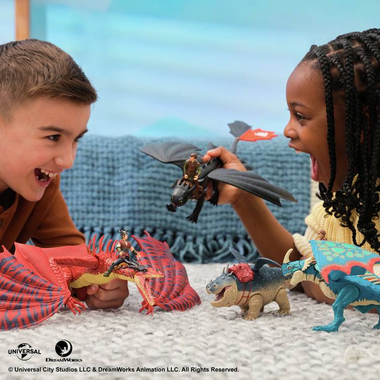 Dreamworks Dragons Final Battle Set with Toothless and Vikings, UK version