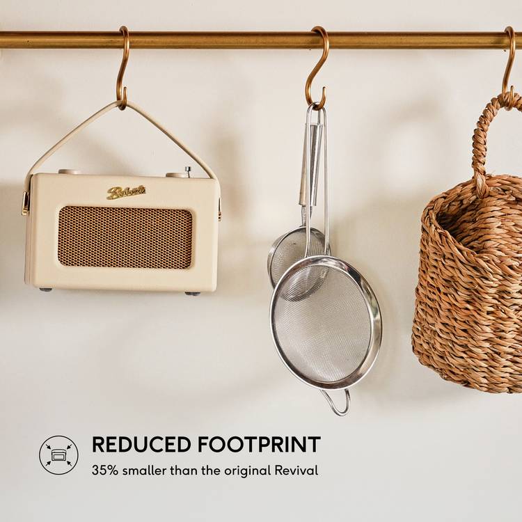 Roberts Revival Uno BT DAB radio pastel cream (British brand)