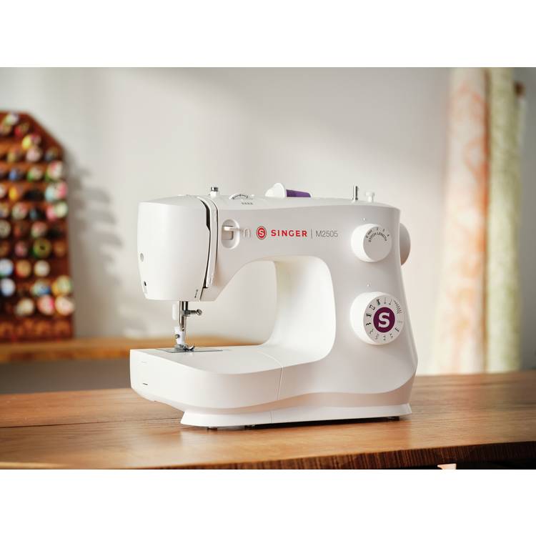 Singer M2505 sewing machine UK version