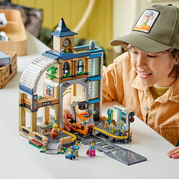 LEGO City Central Train Station 60469 752 pieces, UK version
