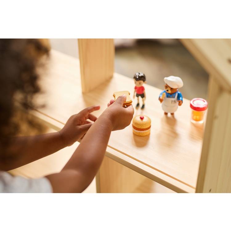 Paddington Kitchen Adventures playset with figures and accessories (British brand)