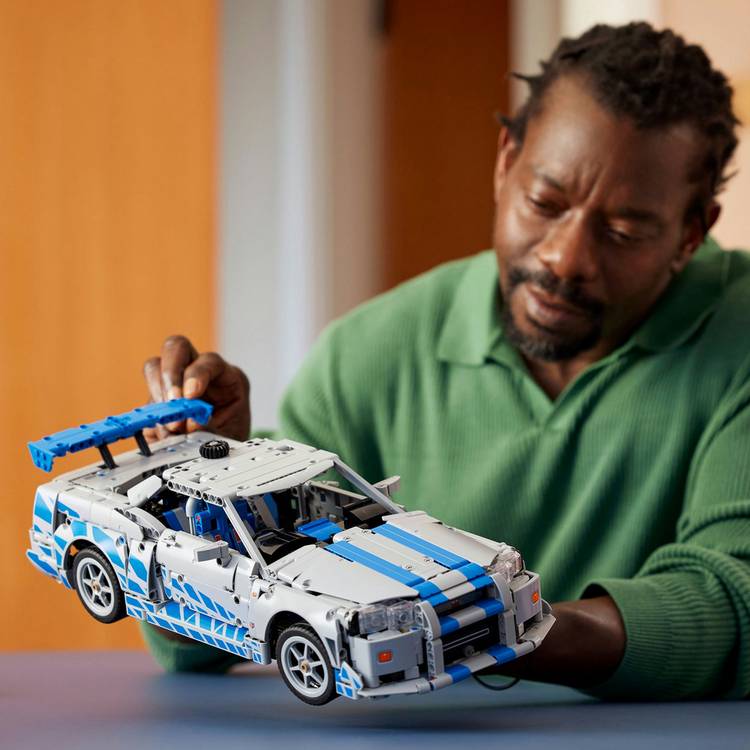 LEGO Technic Nissan Skyline GT-R R34 model kit - British product