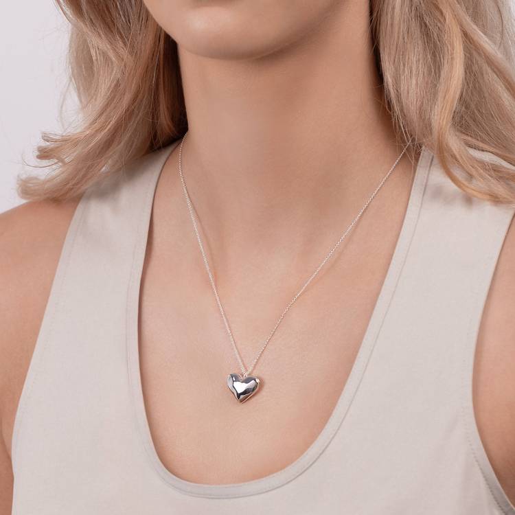 Radley hammered heart pendant necklace 60cm (British brand)