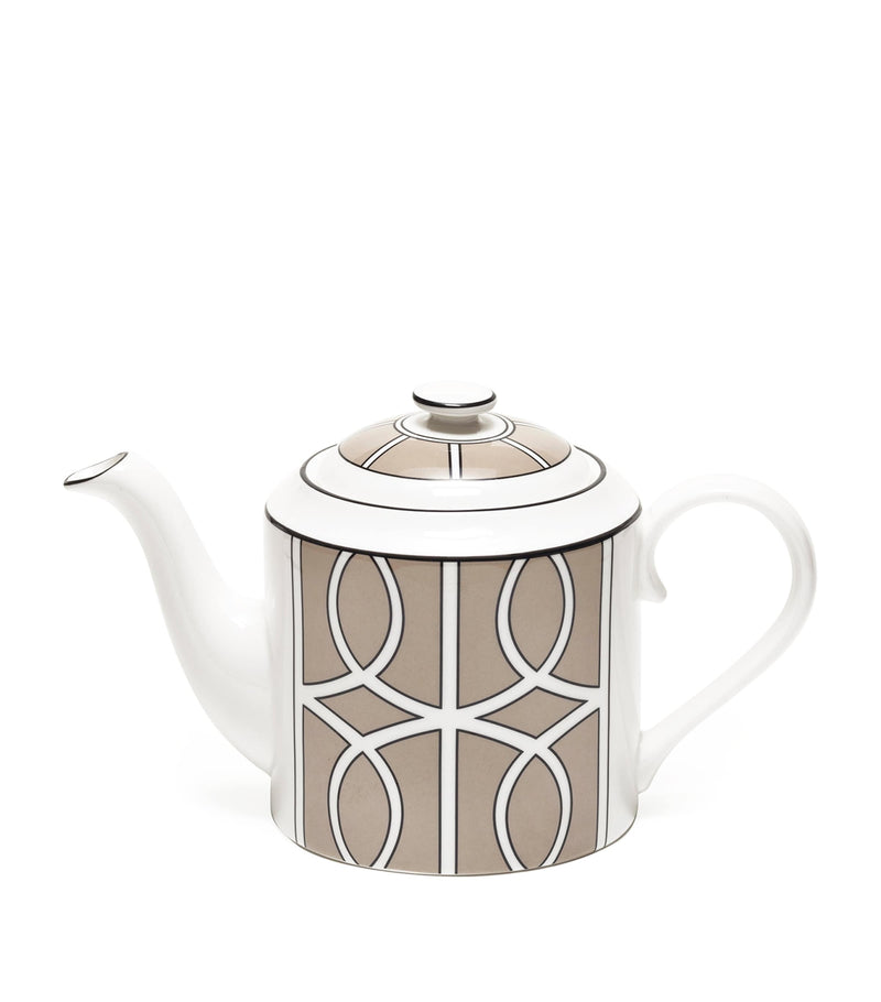 O.W. London Loop teapot - British product