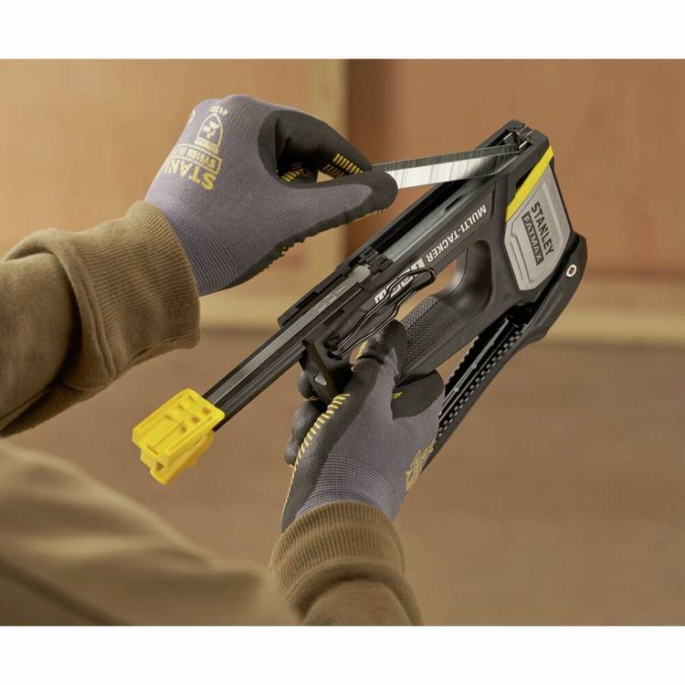 Stanley Fatmax 4-in-1 multi tracker staple gun - British product