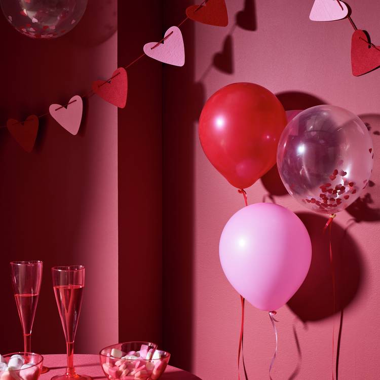 Argos Home heart felt bunting and balloons party set, UK version