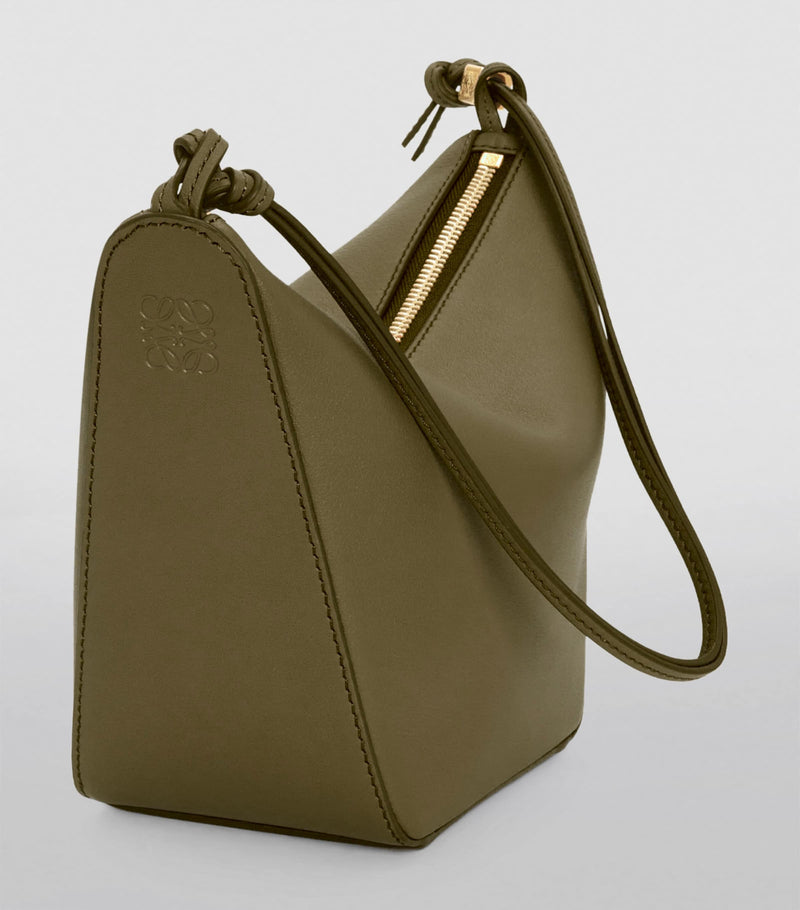 LOEWE Mini Hammock shoulder bag calf leather, UK version