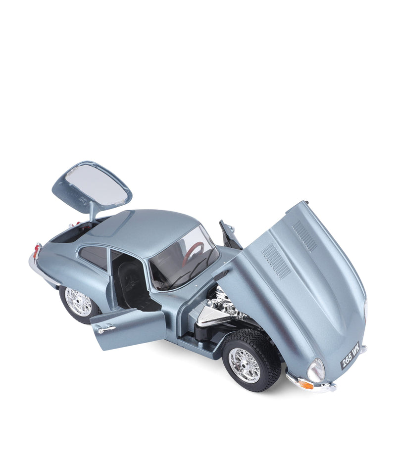 Bburago 1961 Jaguar E Coupe 1:18 die-cast model - British product