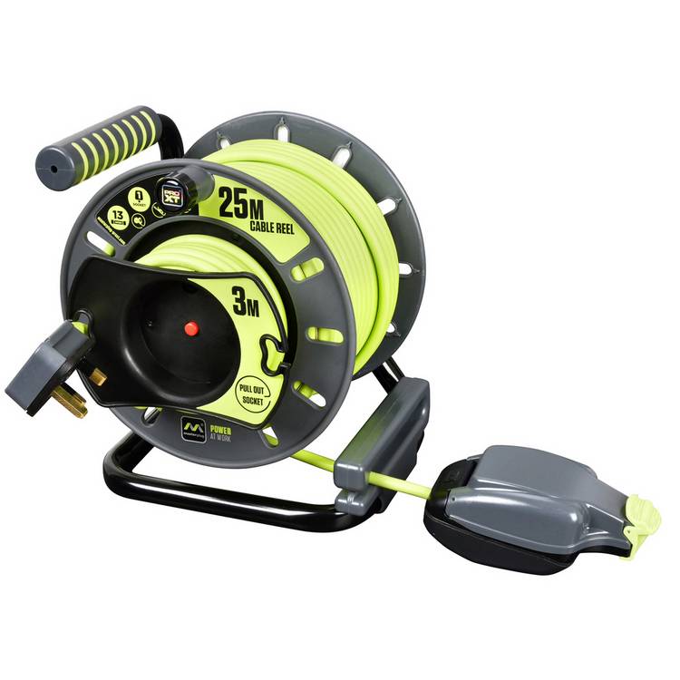 Masterplug Pro-XT cable reel 25+3m - British product