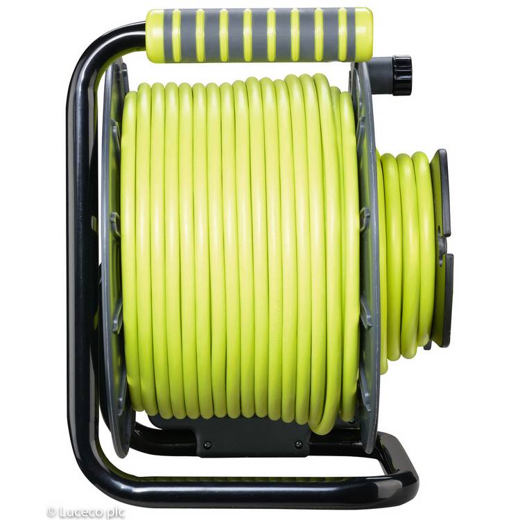 Masterplug Pro-XT cable reel 25+3m - British product