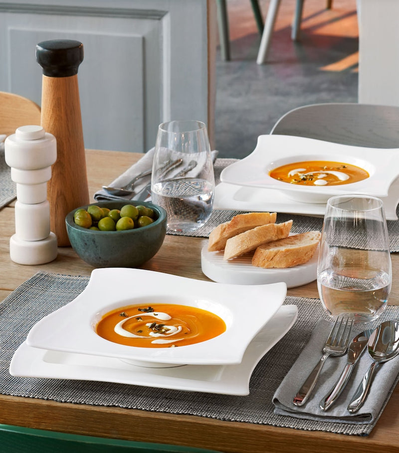 Villeroy & Boch NewWave dinner set (British brand)