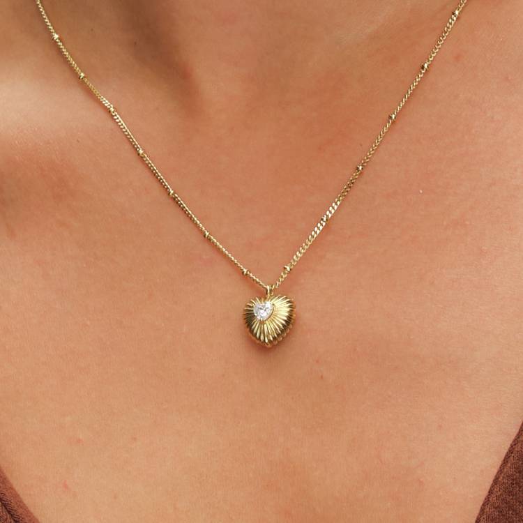 Inicio gold plated heart pendant and earring set - British product