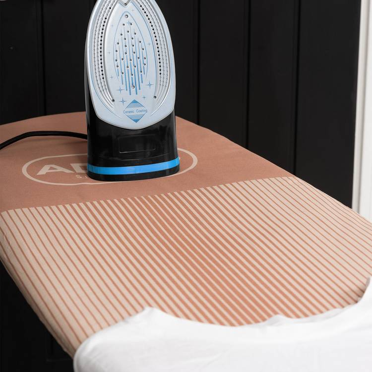 Addis deluxe large ironing board 135x46cm stripes, imported from the UK
